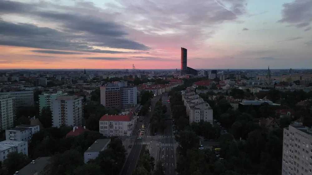 Profesjonalne Ujęcia z Drona 4K z Montażem – Promocja do Sierpnia