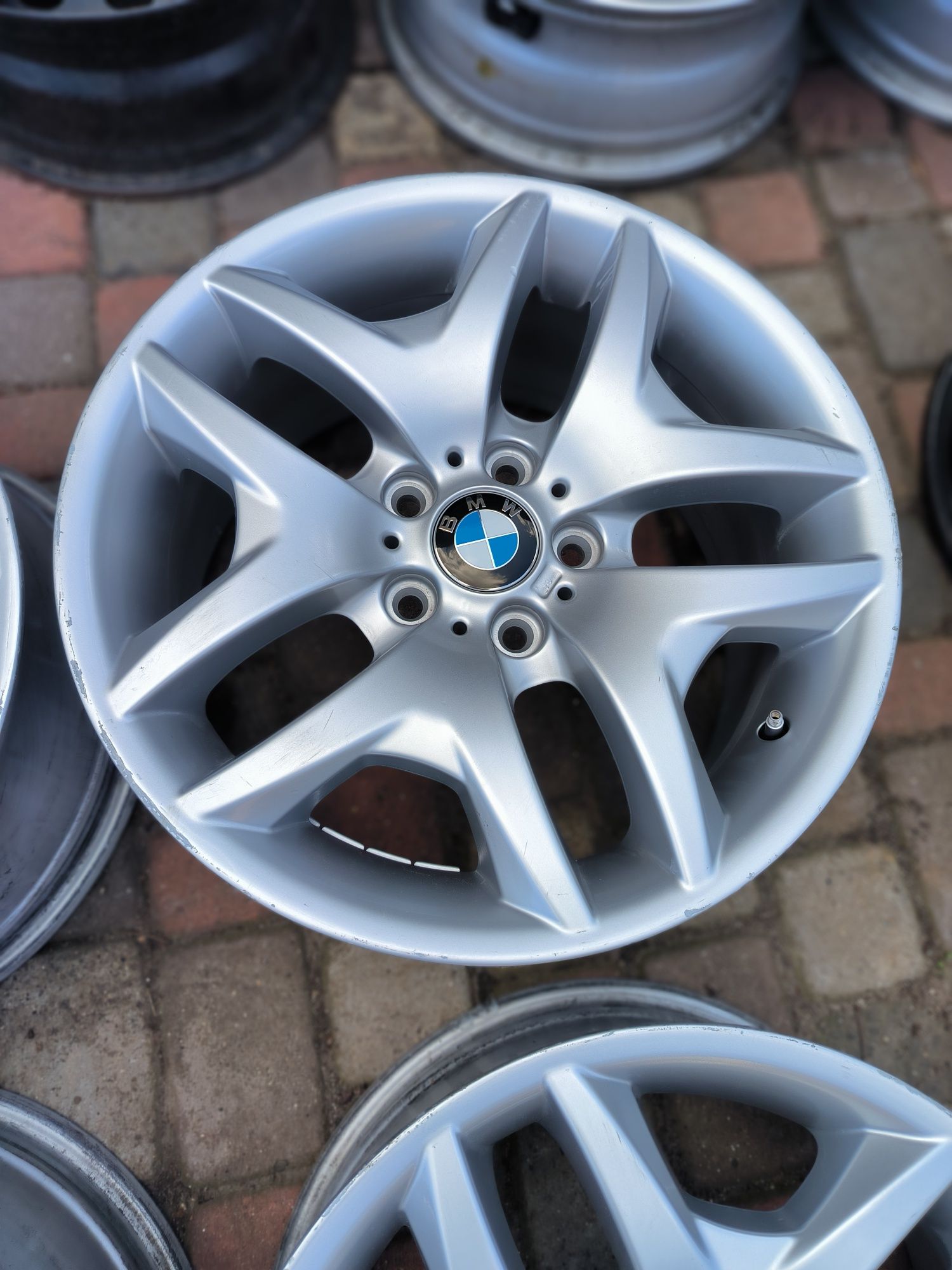 Felgi aluminiowe 18   BMW X3 E83 X5 E70 E46 STYL 192M M-PAKIET 5x120