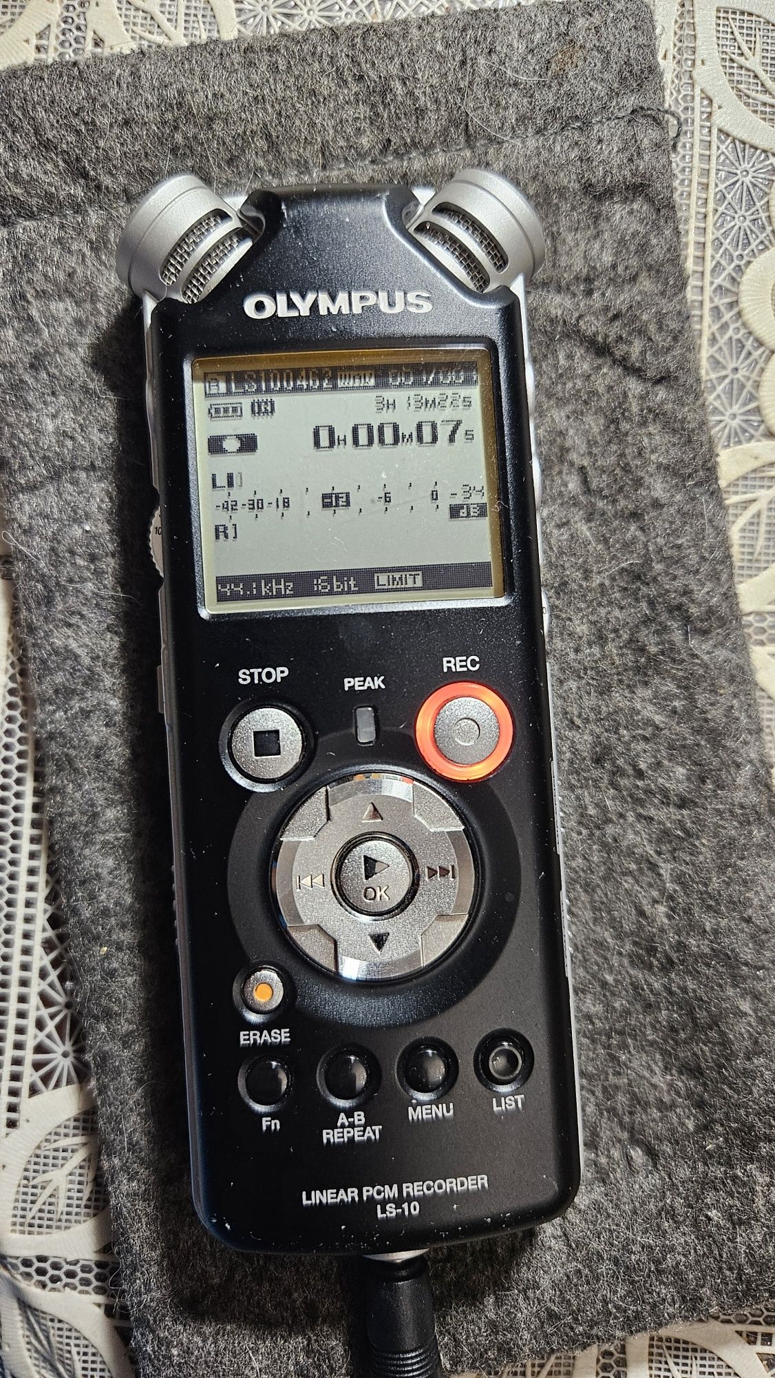 Диктофон Olympus LS - 10