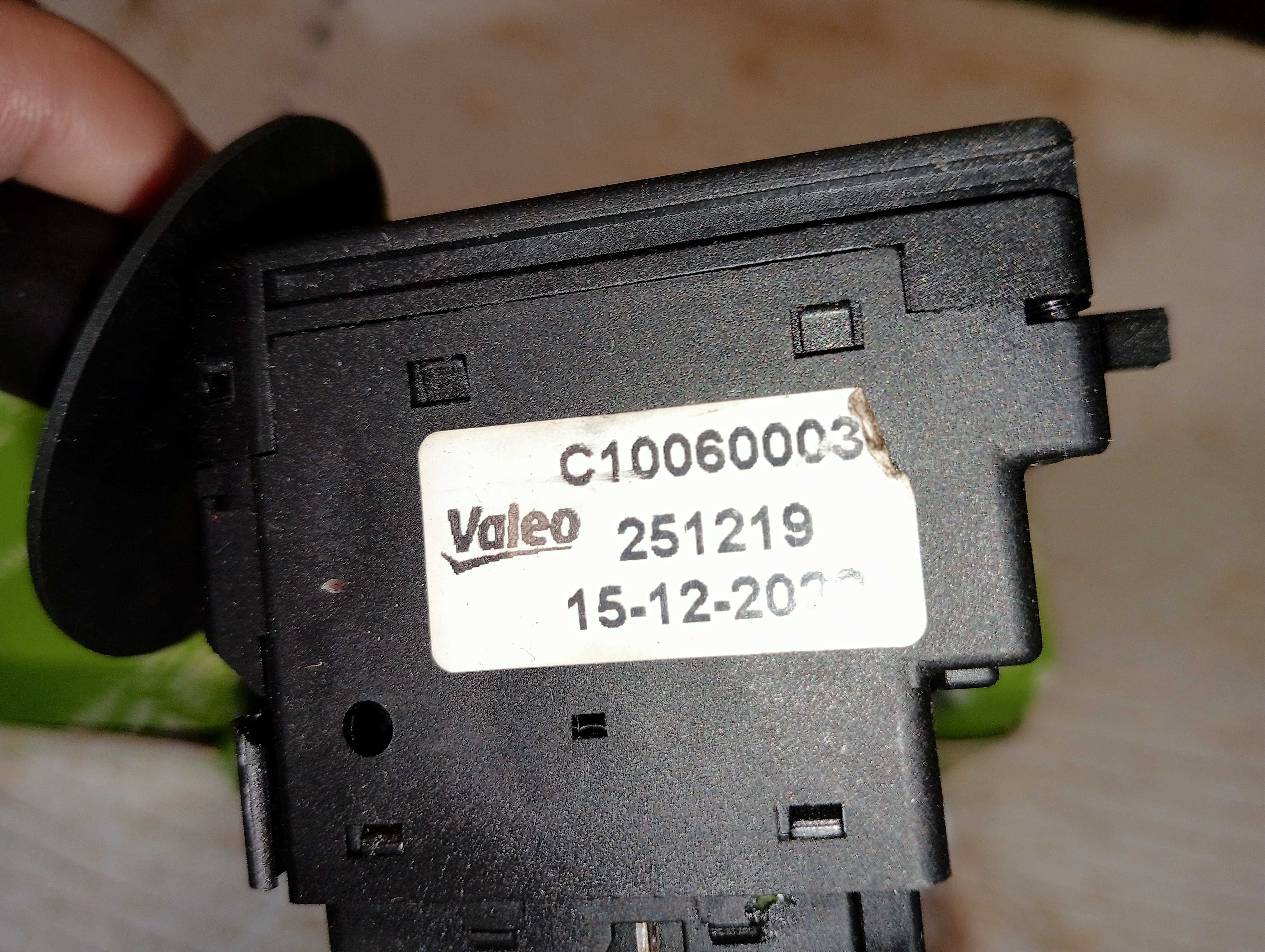 Manete/ Interruptor De Piscas / Luzes PEUGEOT 106 - 306 valeo nova