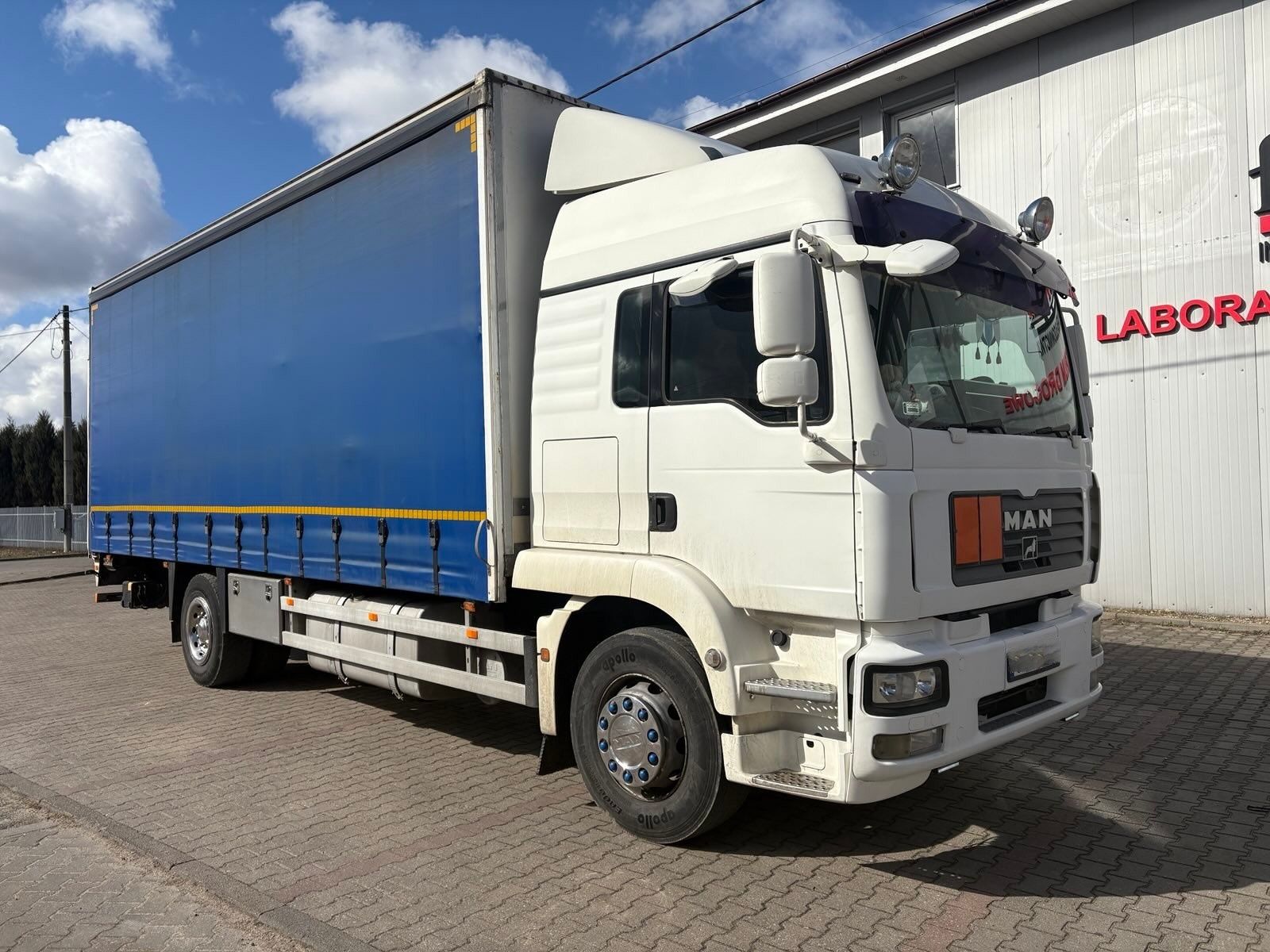 Usługi Transportowe Przewóz Maszyn Laweta 15T Pomoc Drogowa Winda ADR