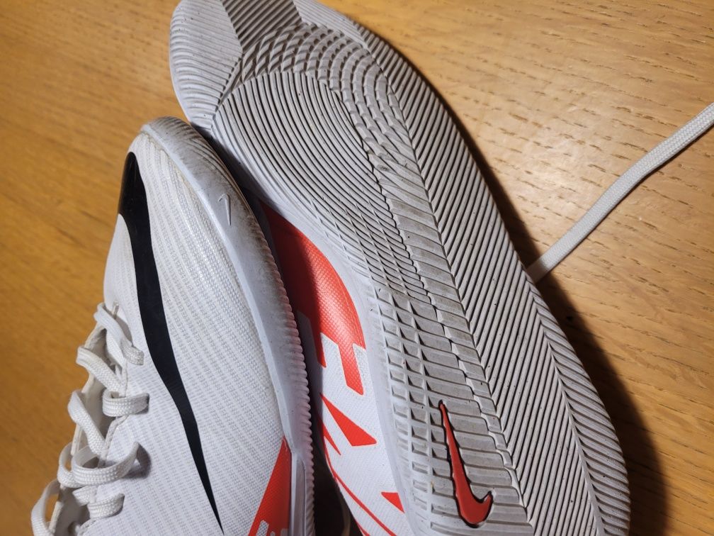 Chuteiras  nike criança