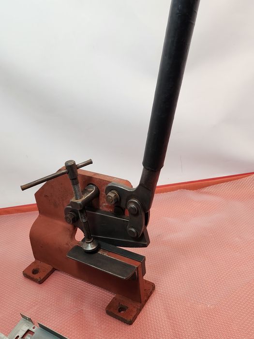 Nowa ręczna gilotyna dźwigniowa do cięcia blachy