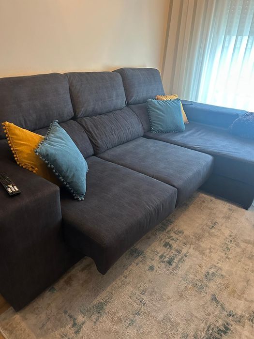 Sofa com chaise longue