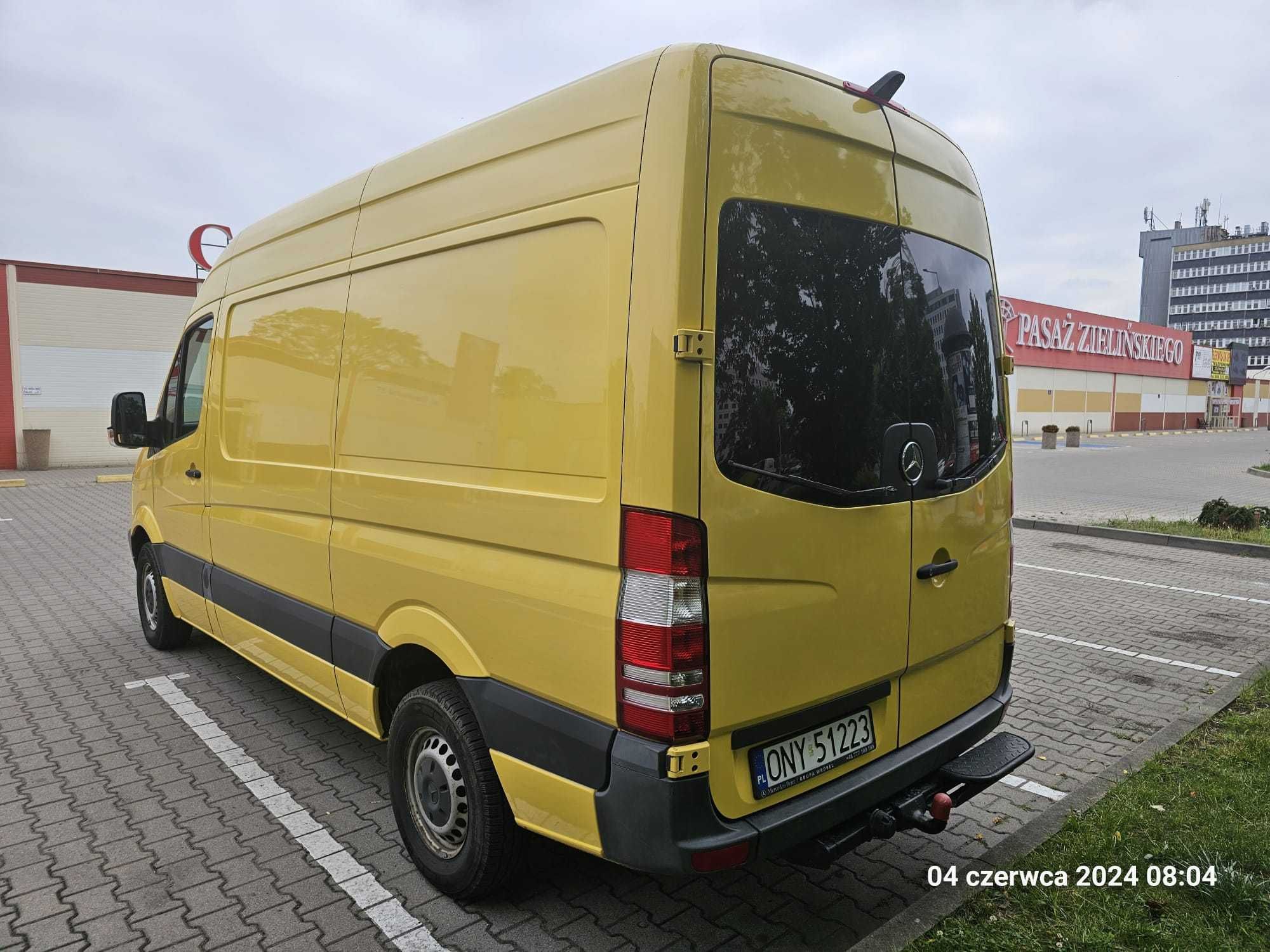 Wynajem Długoterminowy busa Mercedes Sprinter - TANIE BUSY NA KURIERKĘ