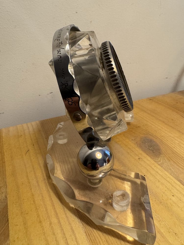 zegar kominkowy z mechanizmem wojskowym