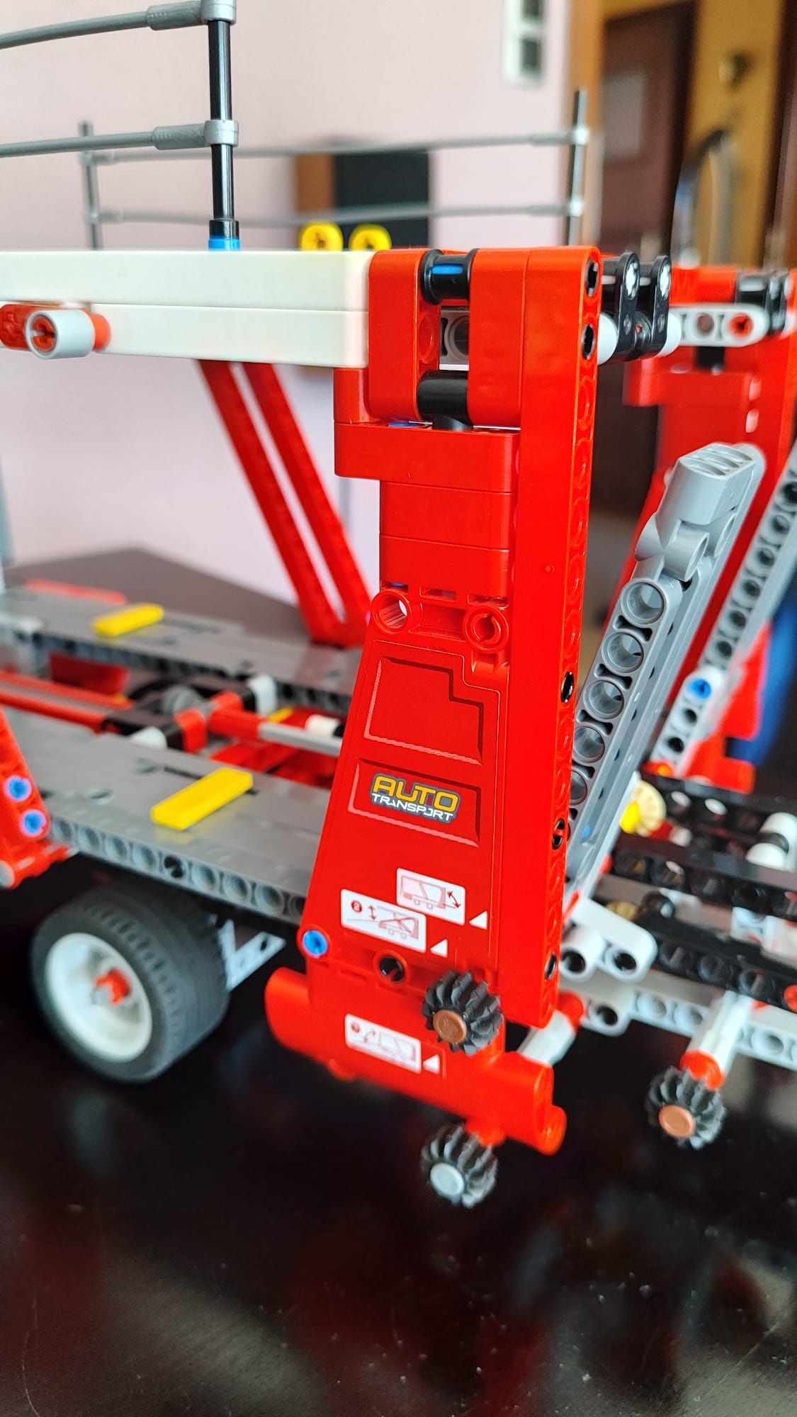LEGO technic 42098 auto laweta, klocki 100%, pudło, instrukcja