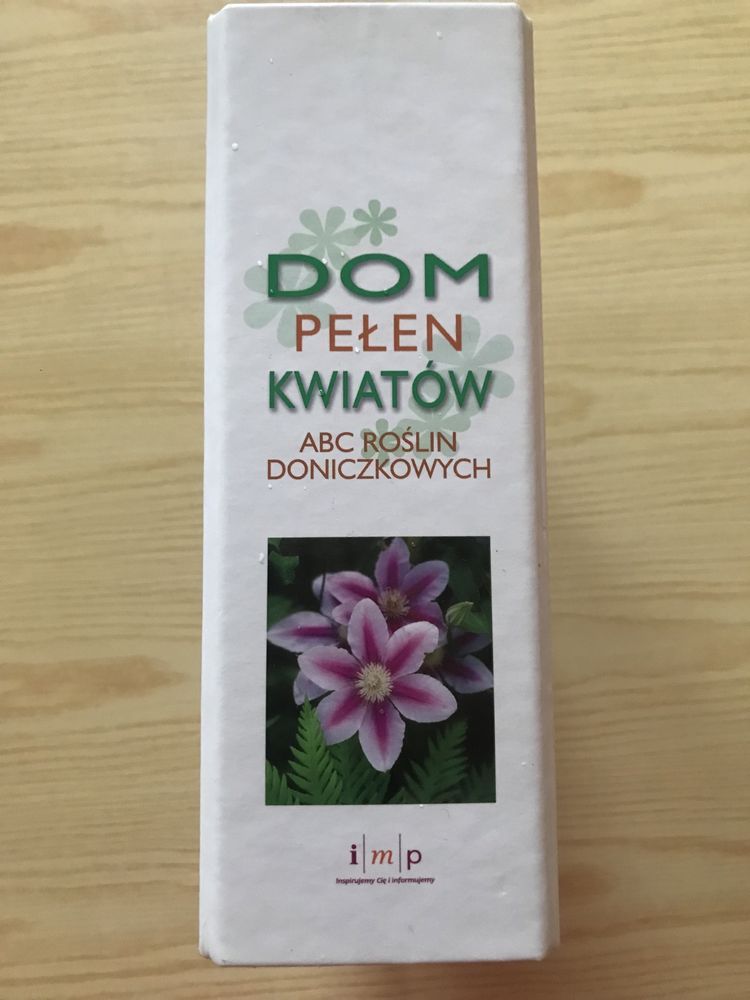 Segregator Dom Pełen kwiatów