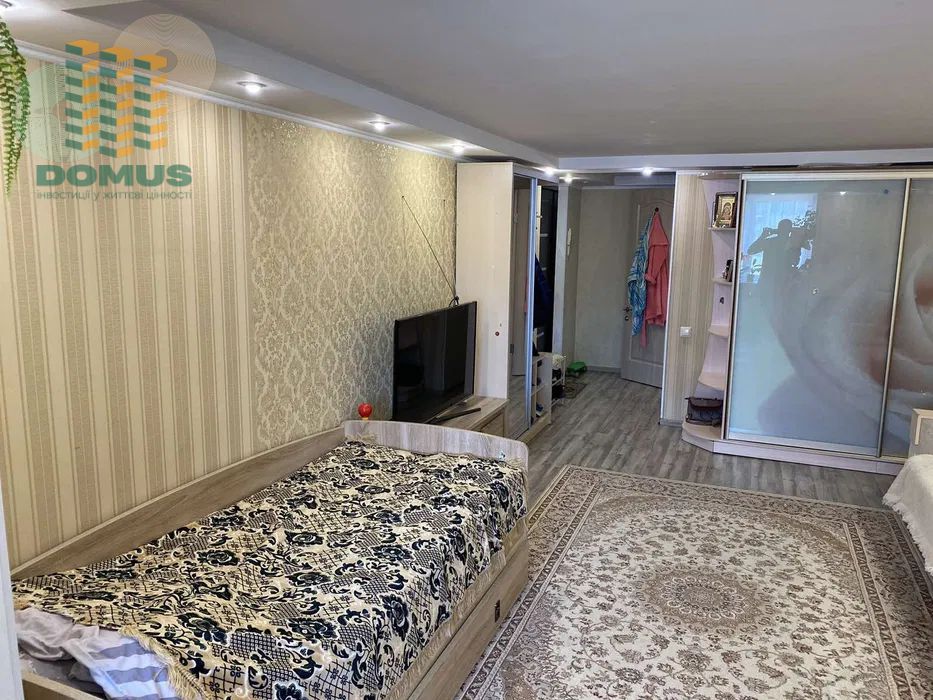 Продам 1 комн ЖК "Радужный" с ремонтом и мебелью на Таирова!