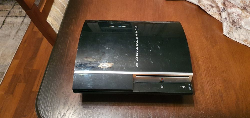 Playstation 3 Fat 250gb +Pad po wymianie pasty nad i pod ihs