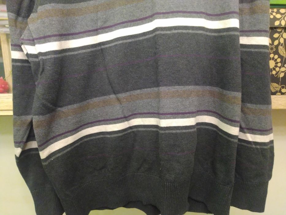 Sweter w paski Magnum