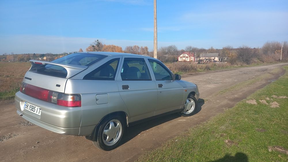 Продам ваз  2112