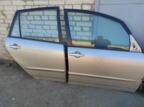 Двері дверь тойота королла версо Toyota Corolla verso