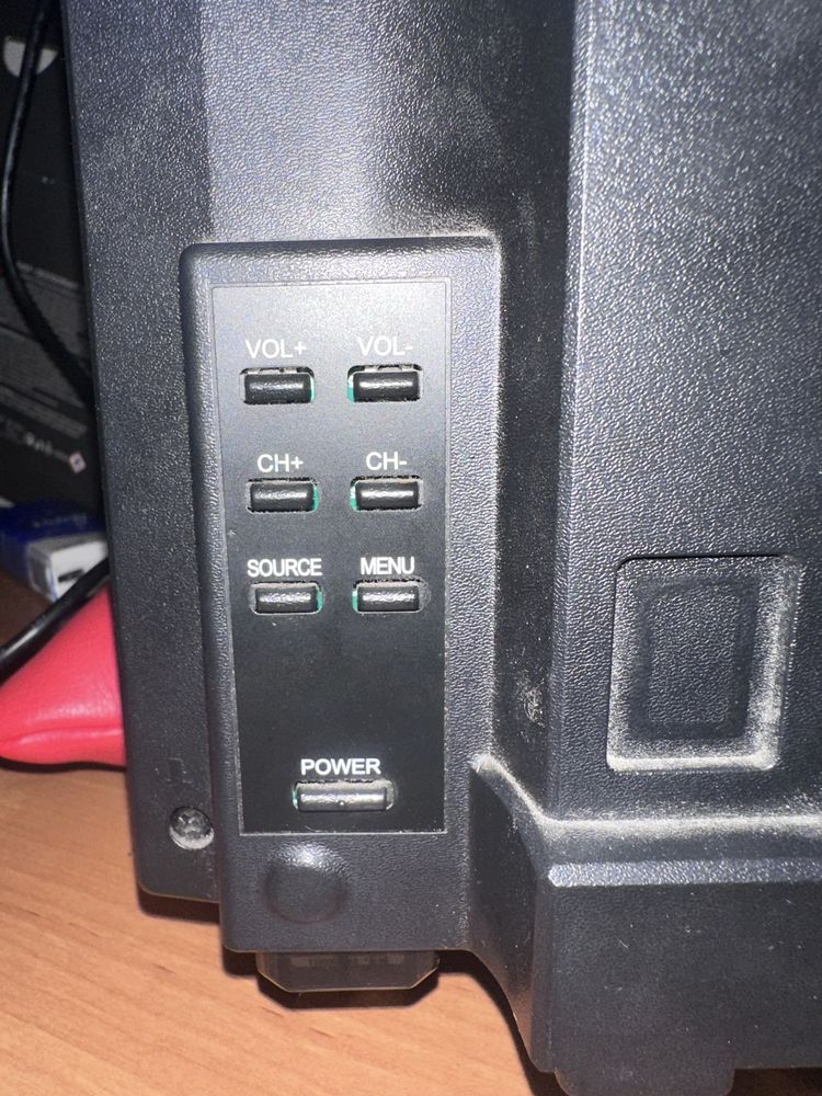 telewizor 19 cali dvbt2 Manta WIEZIENNY wiezienie