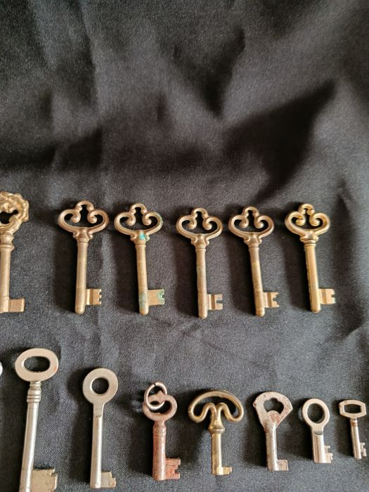 Lote de 18 chaves antigas