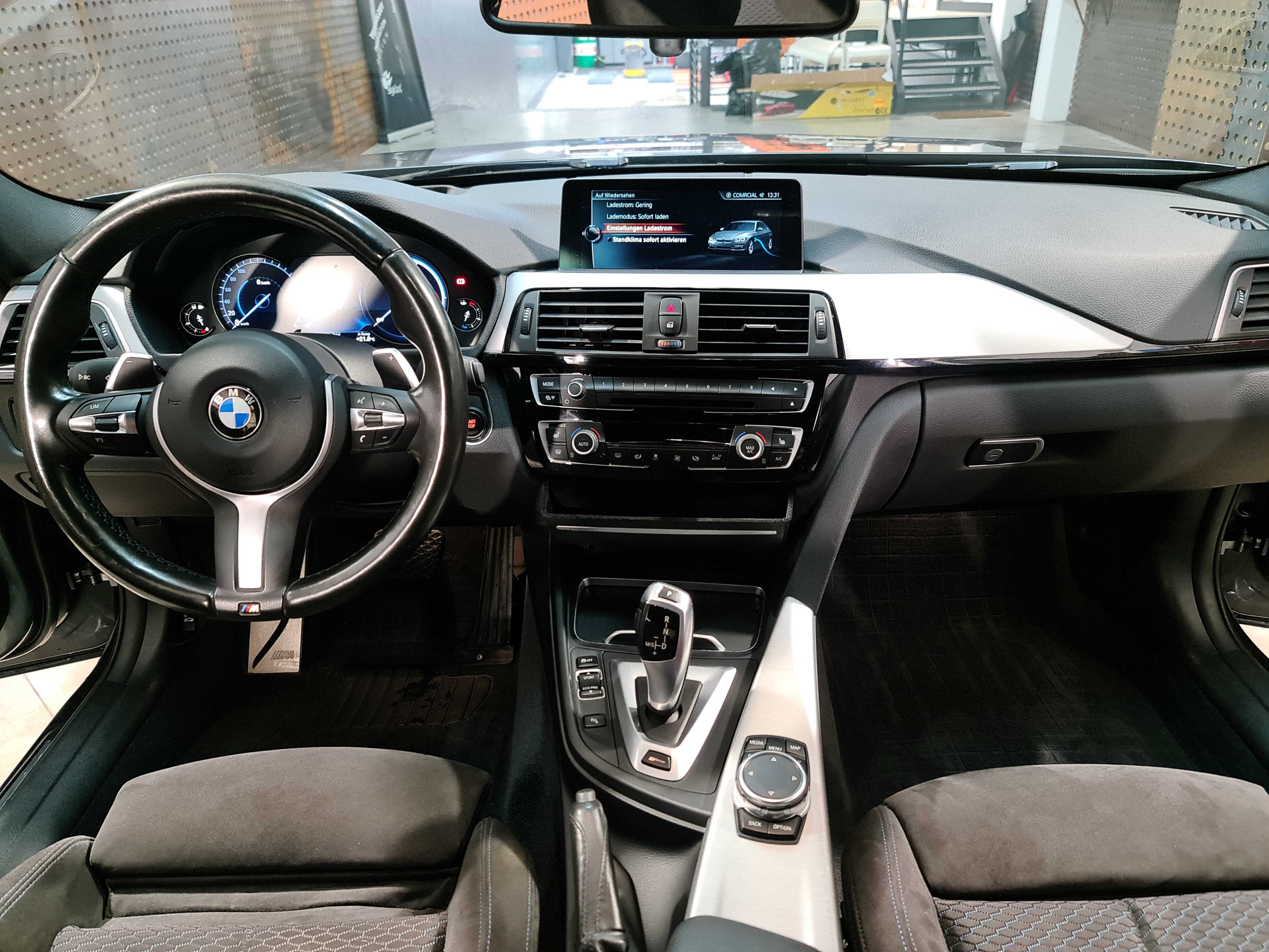 BMW 330e - iPerformance - Pack M - Apple CarPlay ( 2017 )