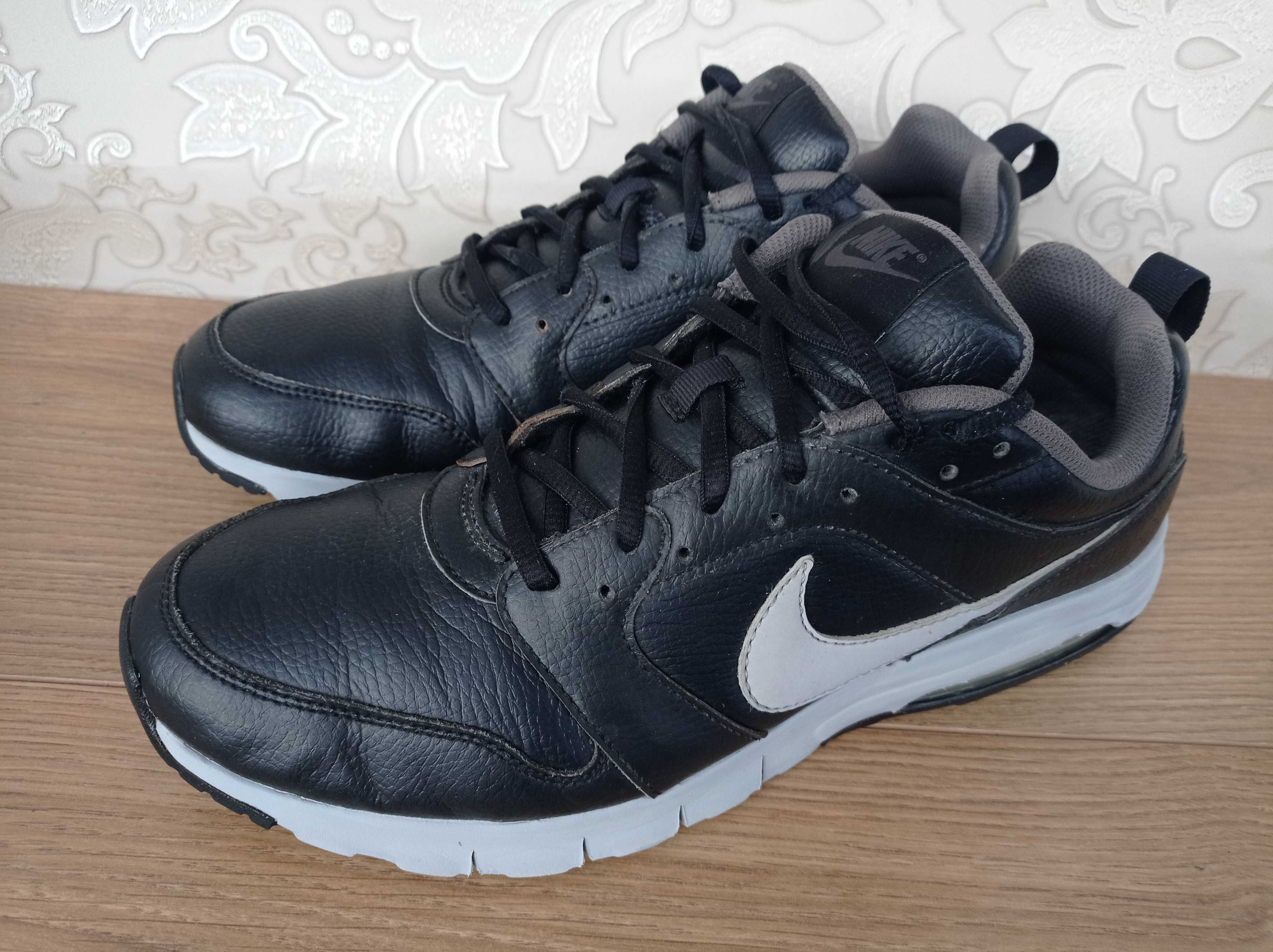 Nike кроссовки 45 28.5 29 см кожа на осень