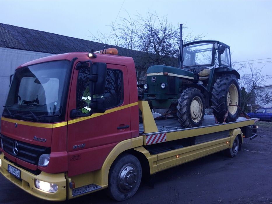 Pomoc drogowa S8 , Oleśnica transport maszyn rolniczych , laweta