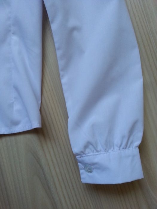 Новая белая блузка для девочки 8-9 лет