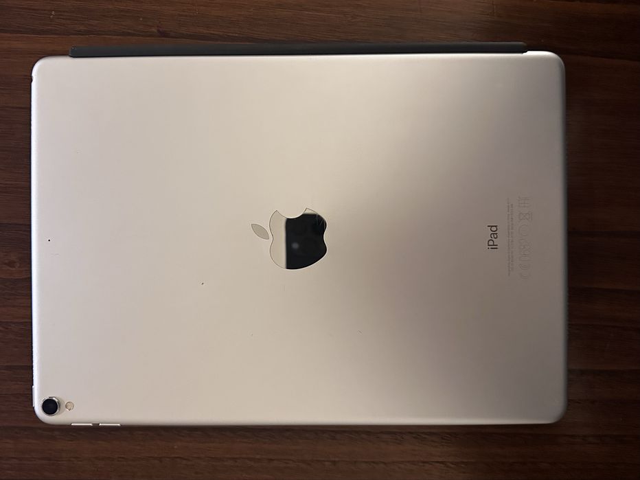 Apple iPad Pro 10.5