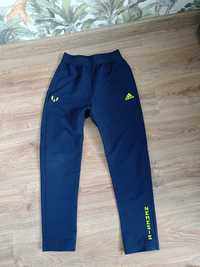 Spodnie dresowe Adidas M