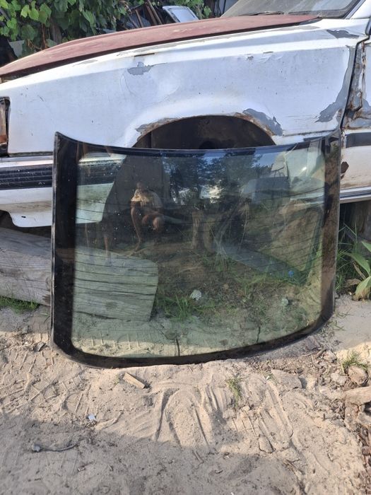 Заднє скло багажника (ляди) ford scorpio (хетчбек)