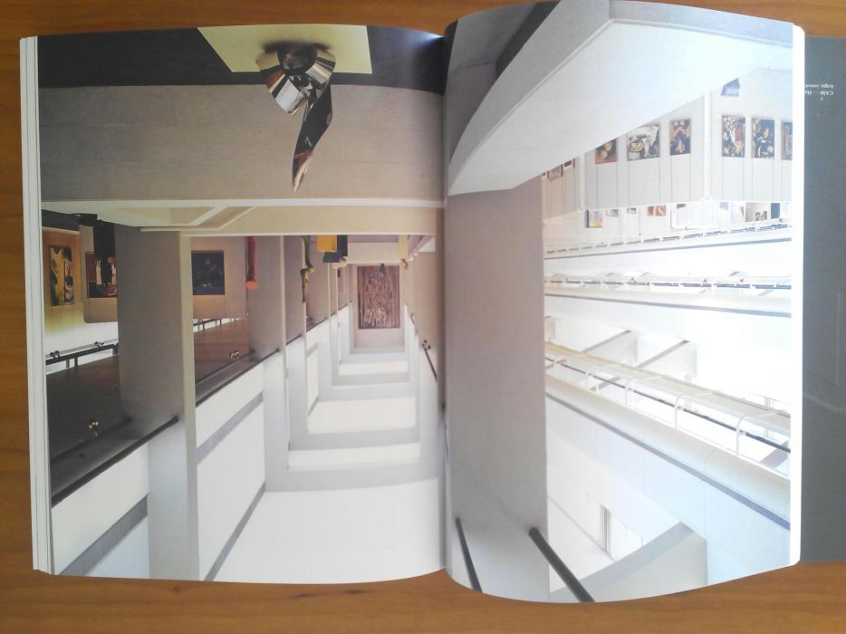 Livro 30 Anos - Centro Arte Moderna Fundação Calouste Gulbenkian
