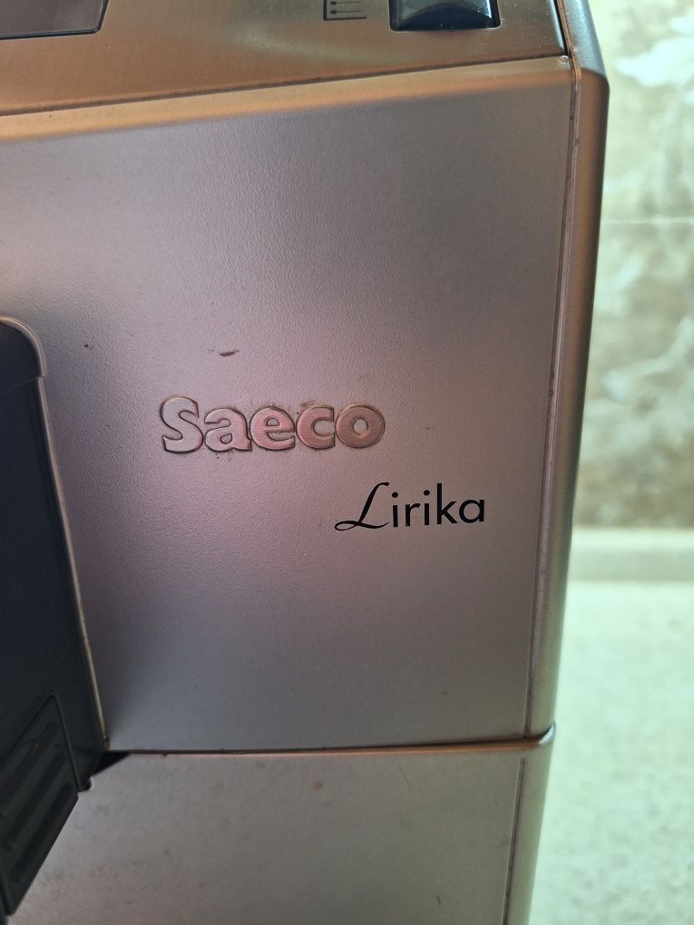 Кофемашина Saeco Lirika.