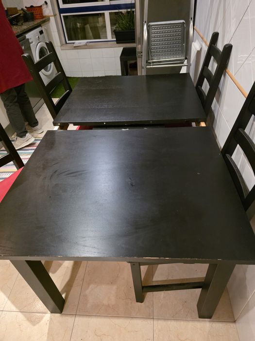 Mesa de Cozinha com 4 cadeiras / 8 lugares