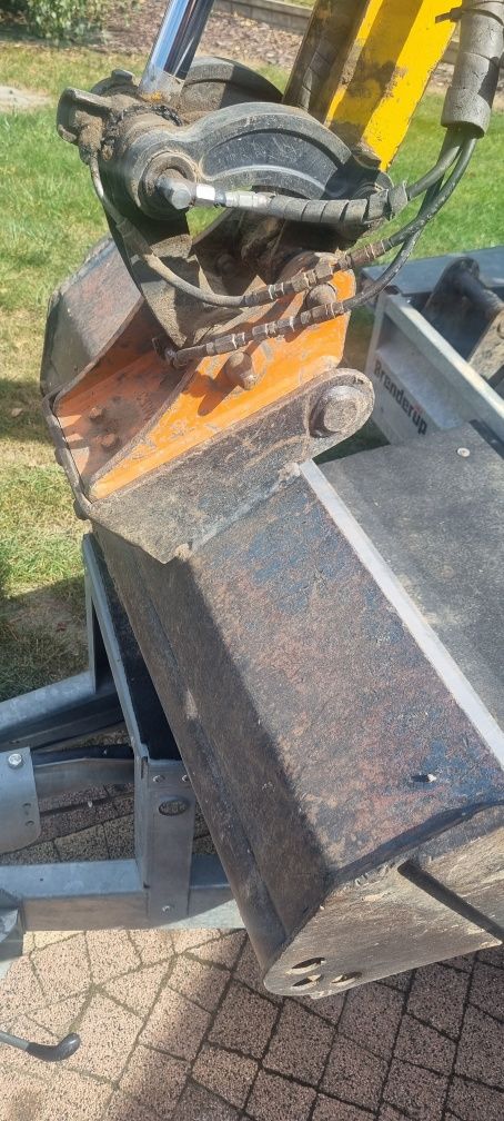 Minikoparka jcb 8018, 2002r, centralne smarowanie,