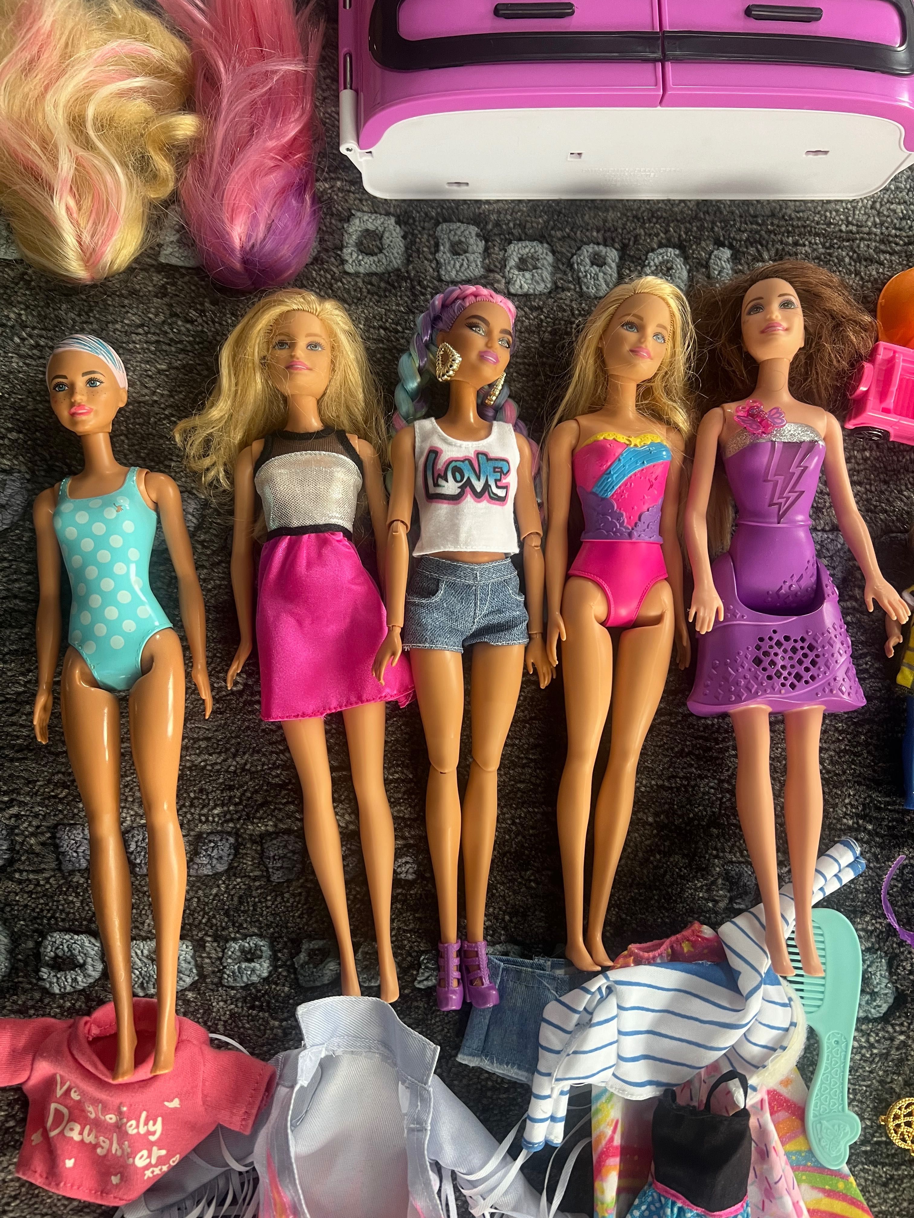 Lalki Barbie 5 szt plus akcesoria Stan Idealny