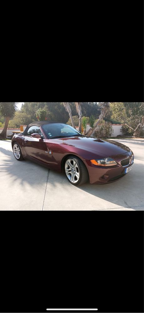 BMW Z4 2.2cc com 170cv de 2004