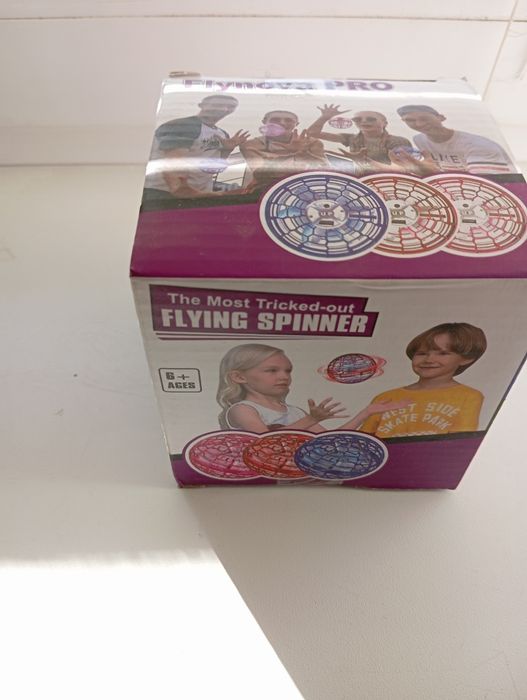 Іграшка. Сенсорна кулька Flying Spinner з підсвідкою та пультом ,бумер
