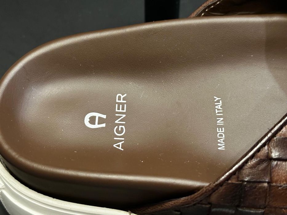 Продам мужские кожаные шлепанцы Aigner, размер 42