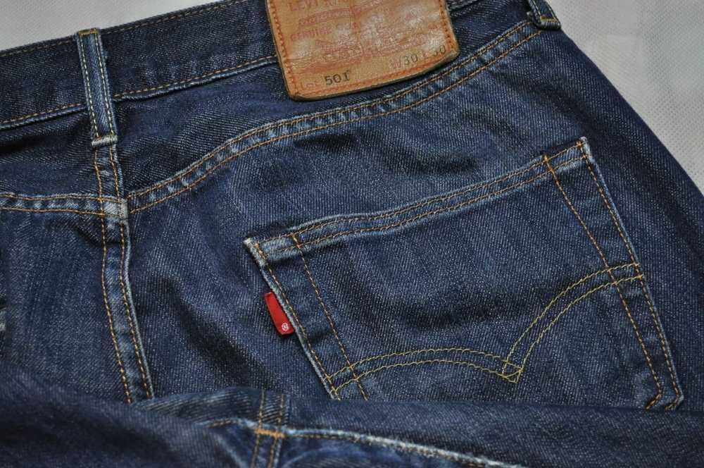 LEVIS 501 82cm 30/30 męskie spodnie jeansowe klasyczne s1