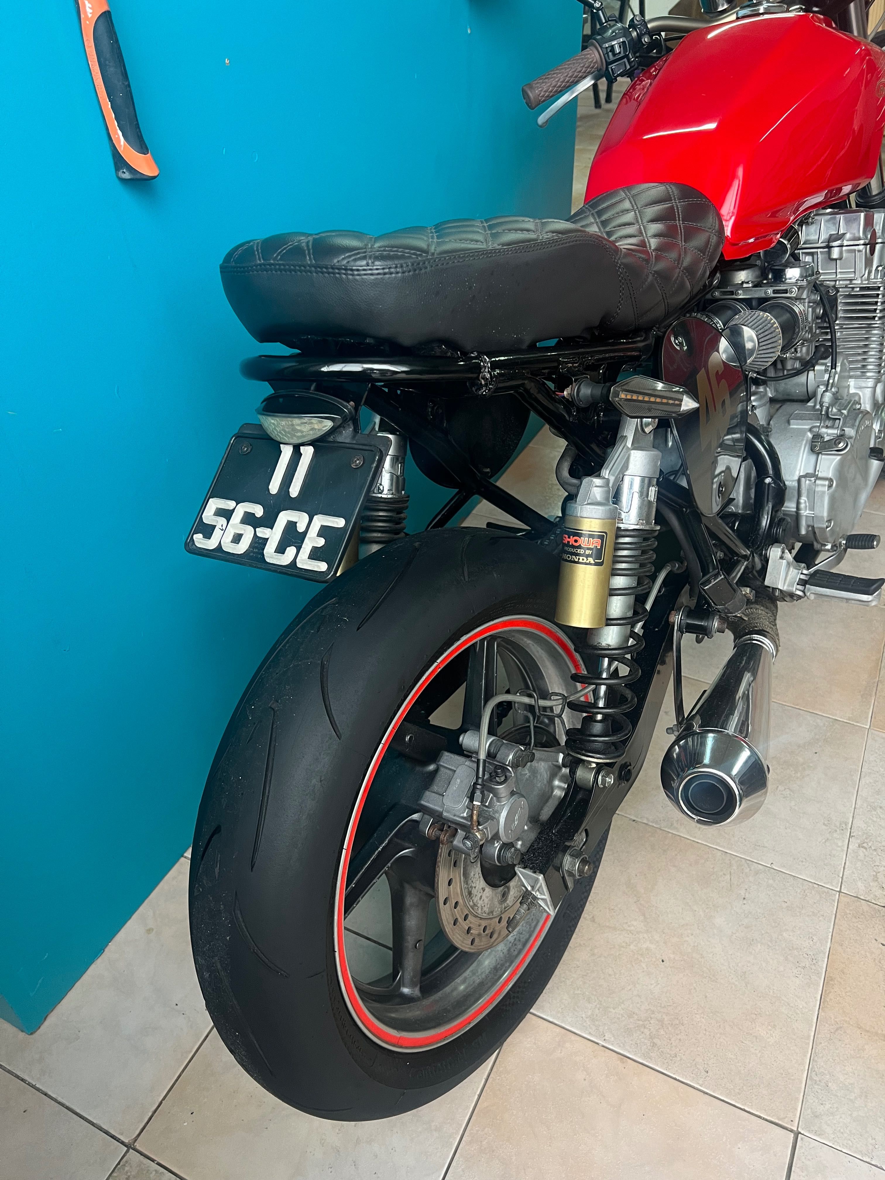 Honda CB750 Café Racer Custom