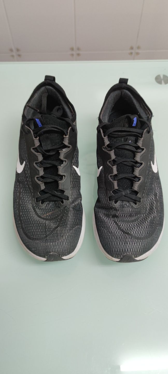 Tênis Nike Zoom Fly 3