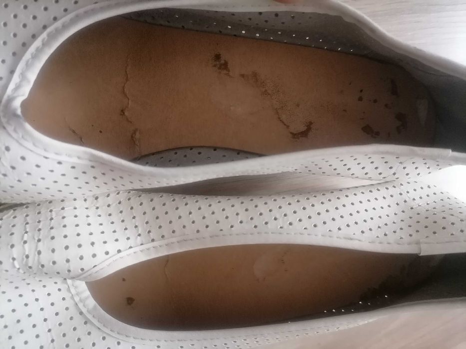 Buty na koturnie