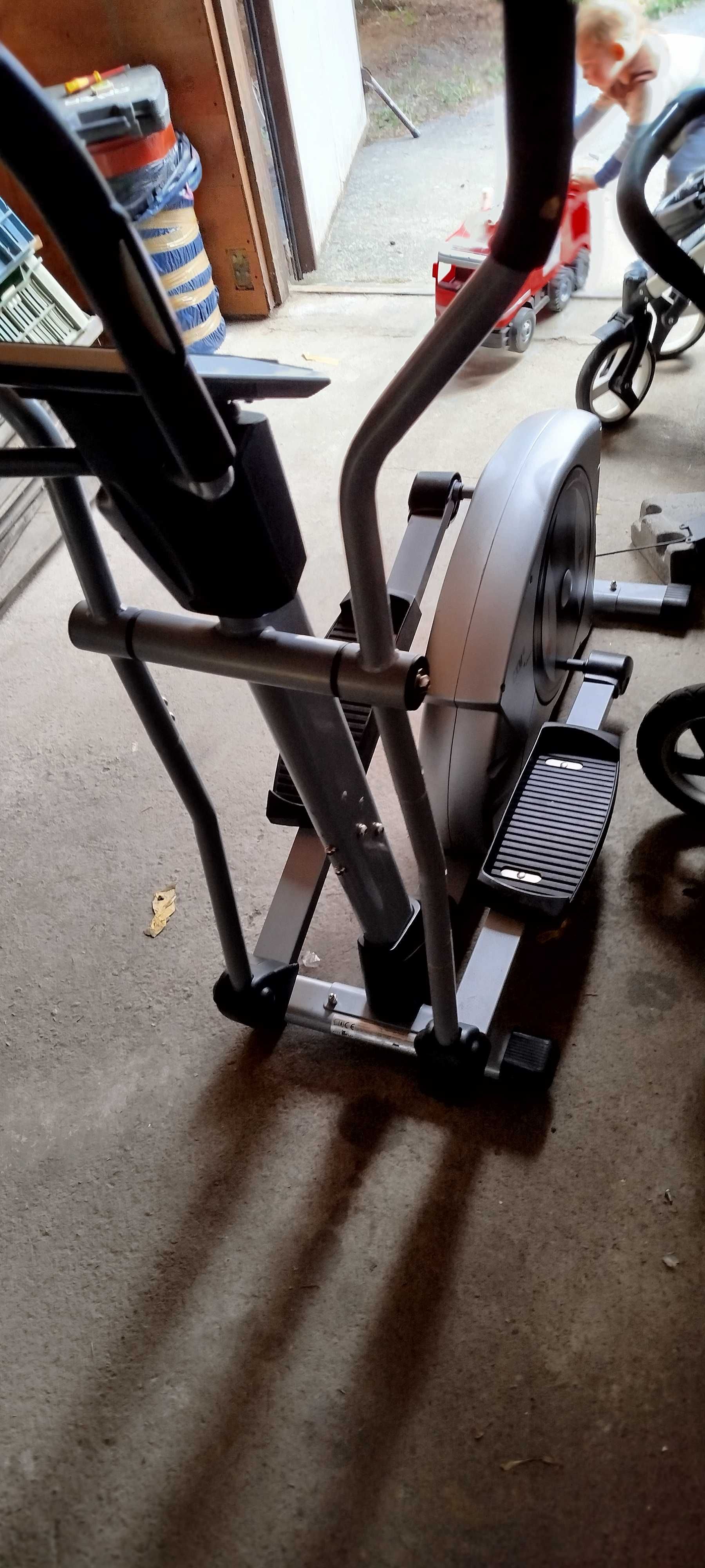 Orbitrek Christophelt Crosstrainer CXM 6 rower treningowy