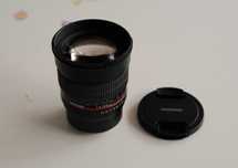 Obiektyw Samyang 85 mm F 1.4 - mocowanie Fuji X - ZADBANY CZYSTY