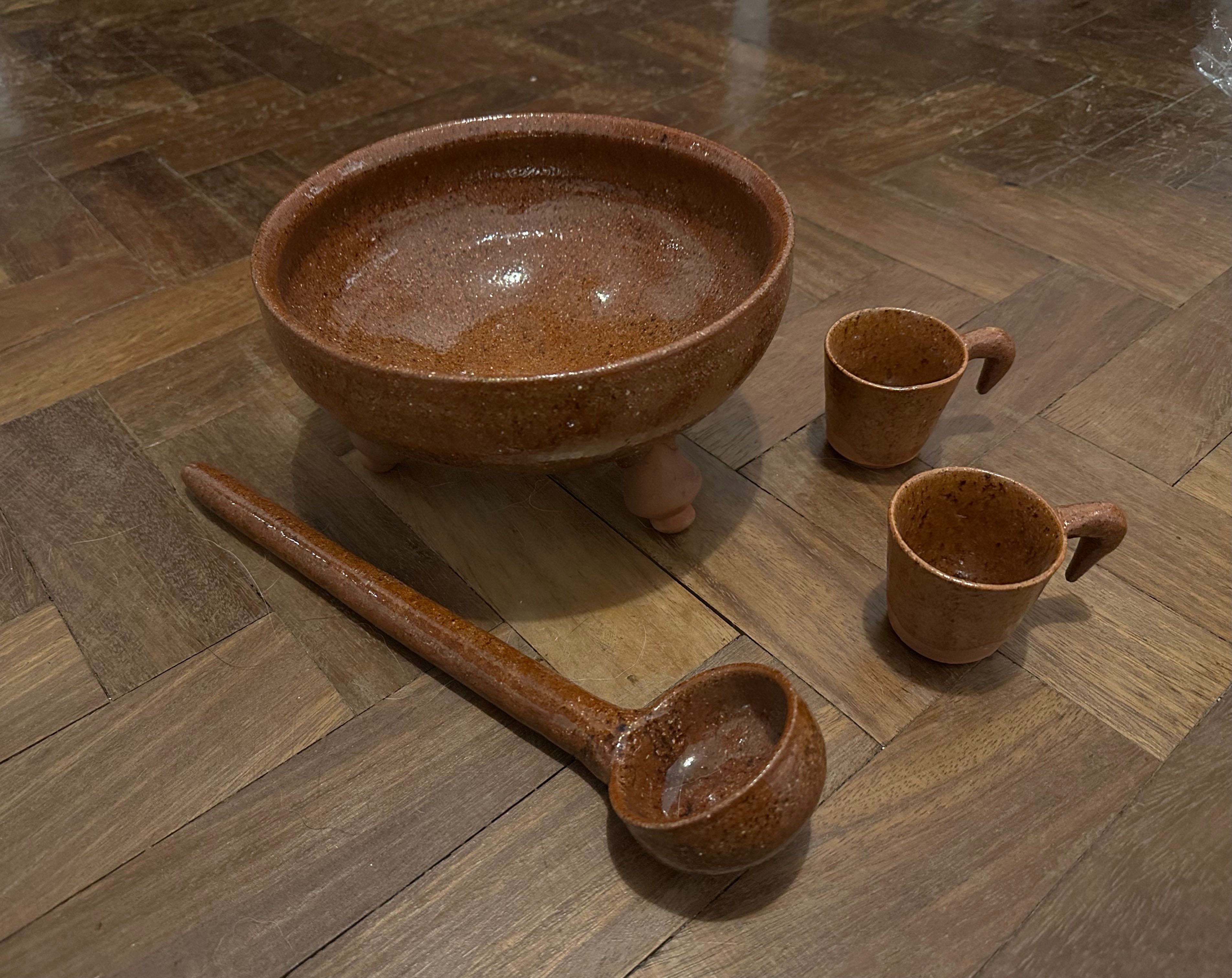 Conjunto para servir bebidas em barro