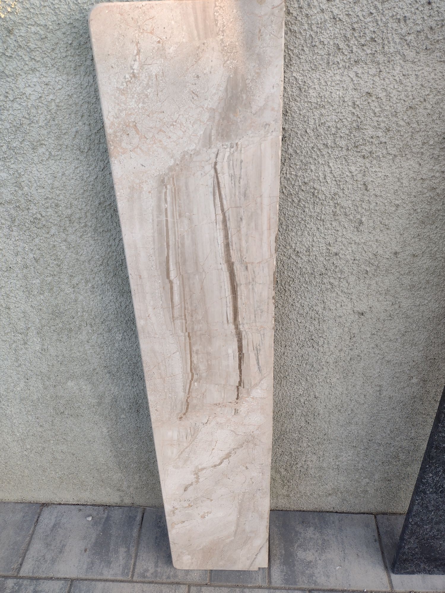 Parapety wewnętrzne marmur, granit, konglomerat