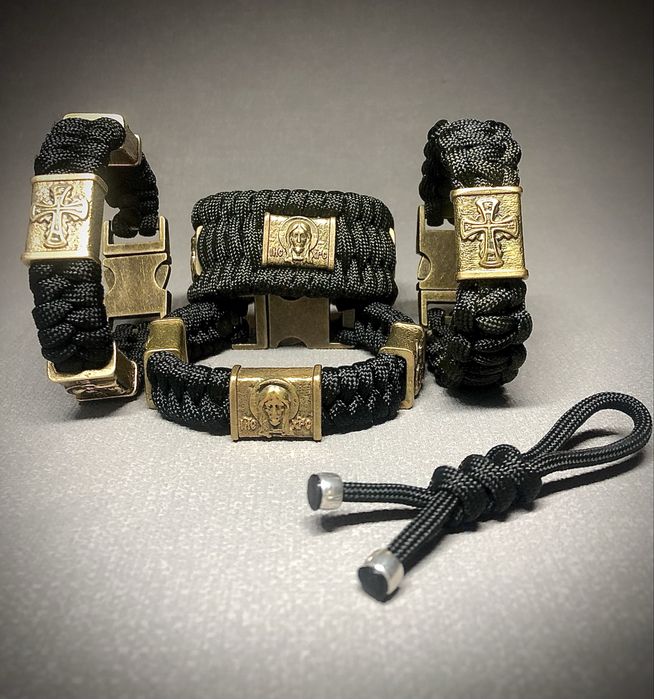 Браслет из паракорда