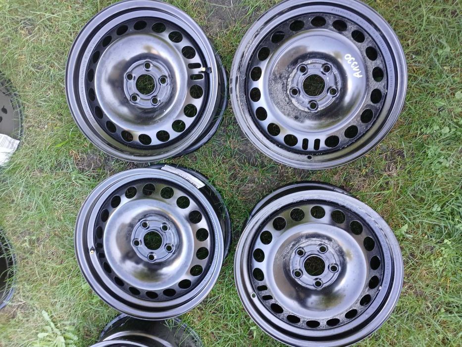 A1330. OPEL 6,5 x 16 ET 39 rozstaw 5x105 felgi stalowe
