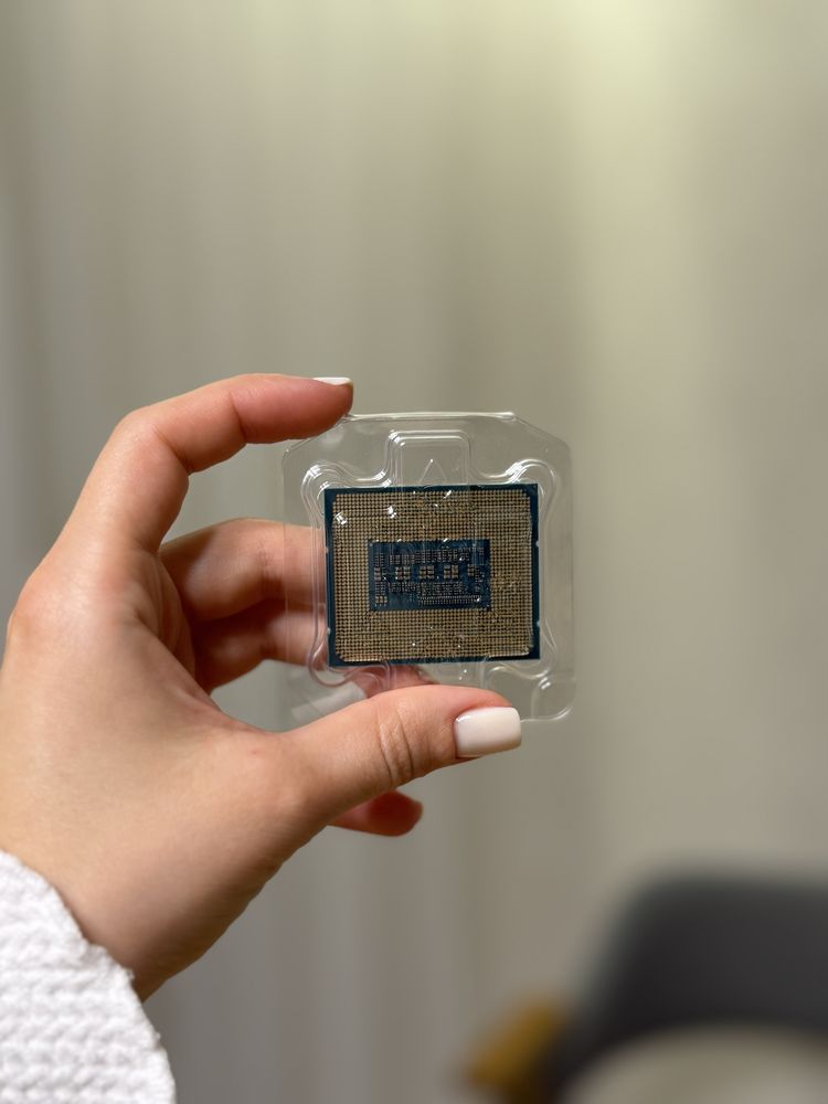 Процесор Intel Core i7-14700KF