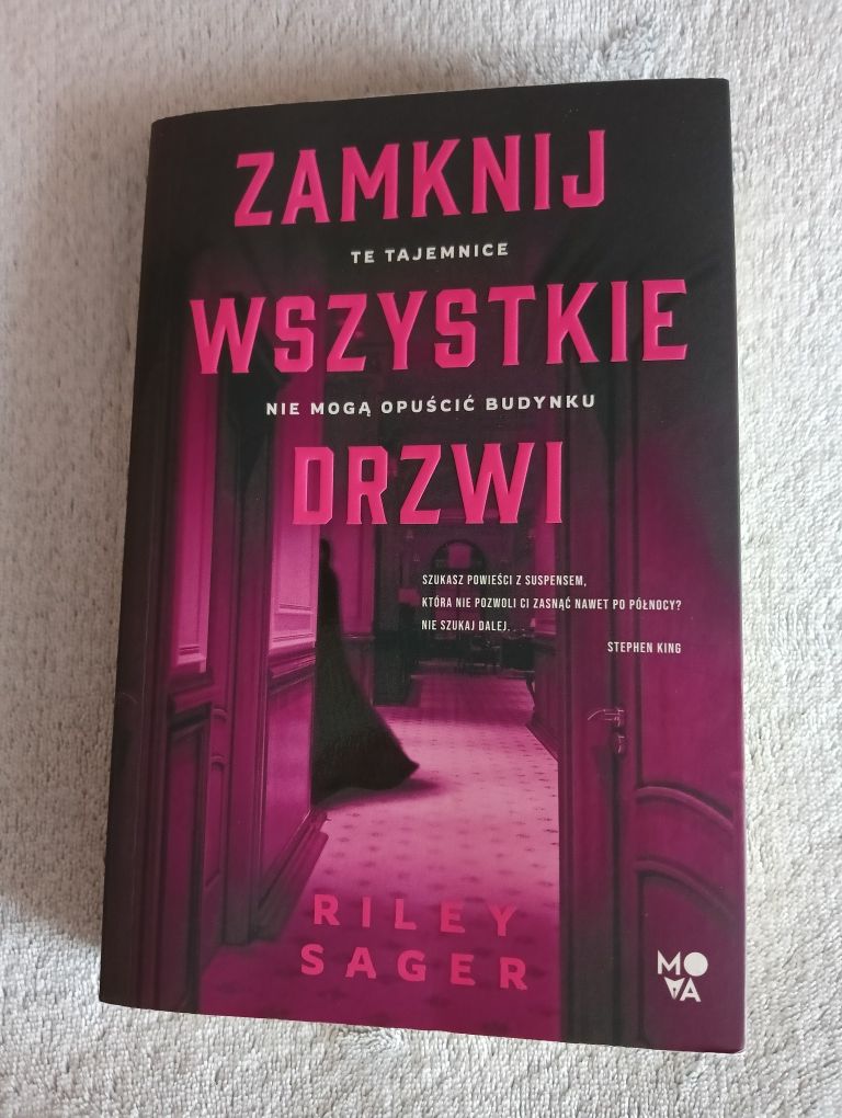 Książka „ Zamknij wszystkie drzwi "