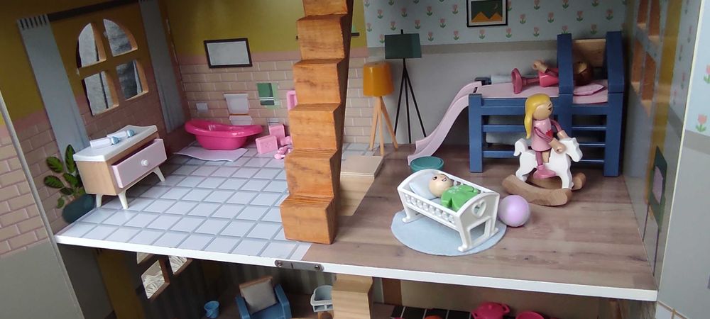 domek dla lalek z wyposażeniem LIDL