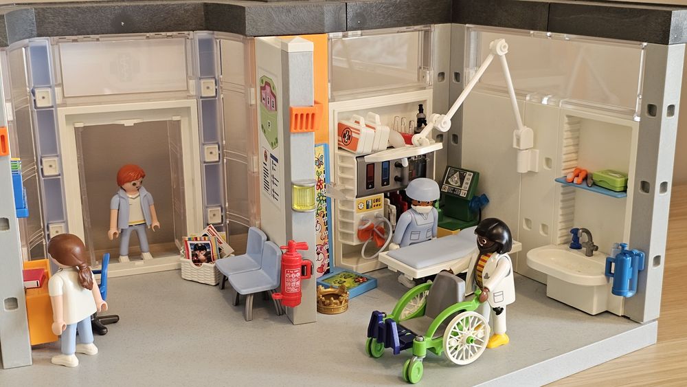 Playmobil 70191 - Szpital + dodatki