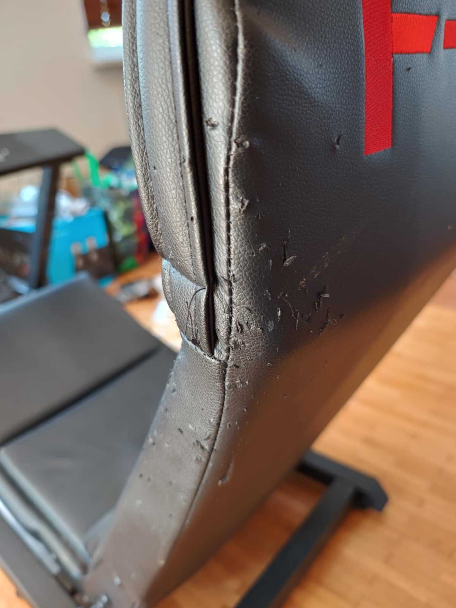 Kokpit fotel wyścigowy Next Level Racing F-GT używany