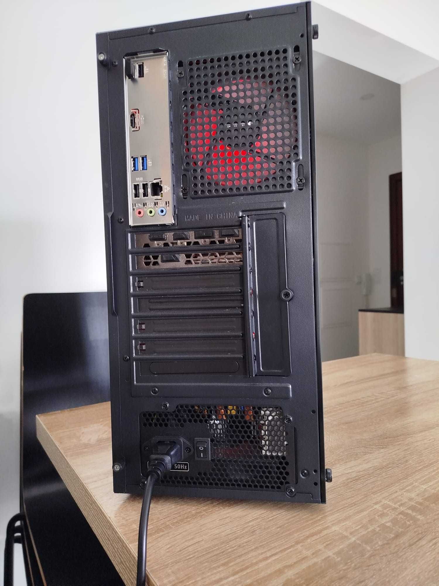 I5-10600k + 32GB RAM + RTX 3080 + SSD 480 + HDD 2TB